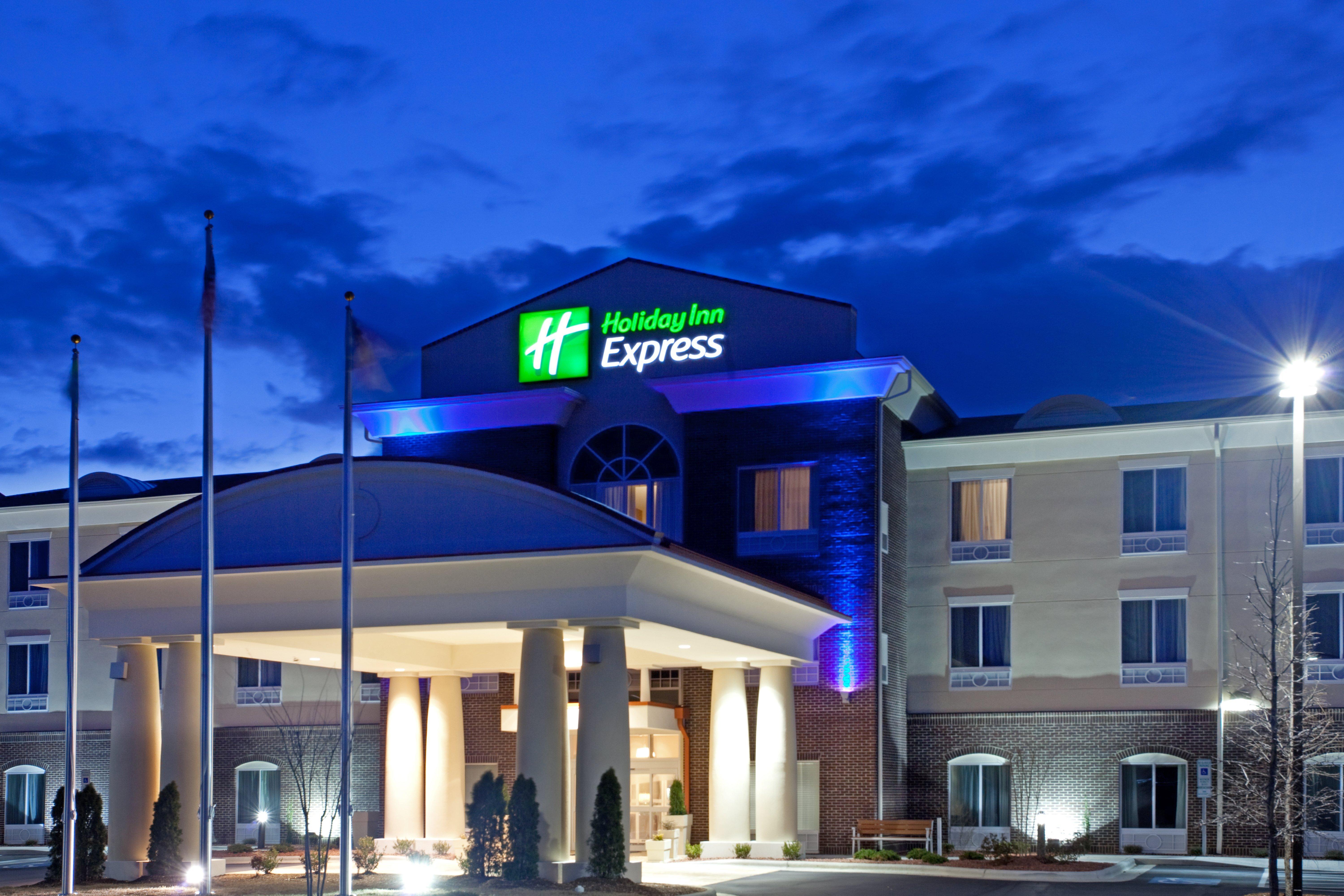 Holiday Inn Express Pembroke By Ihg Εξωτερικό φωτογραφία